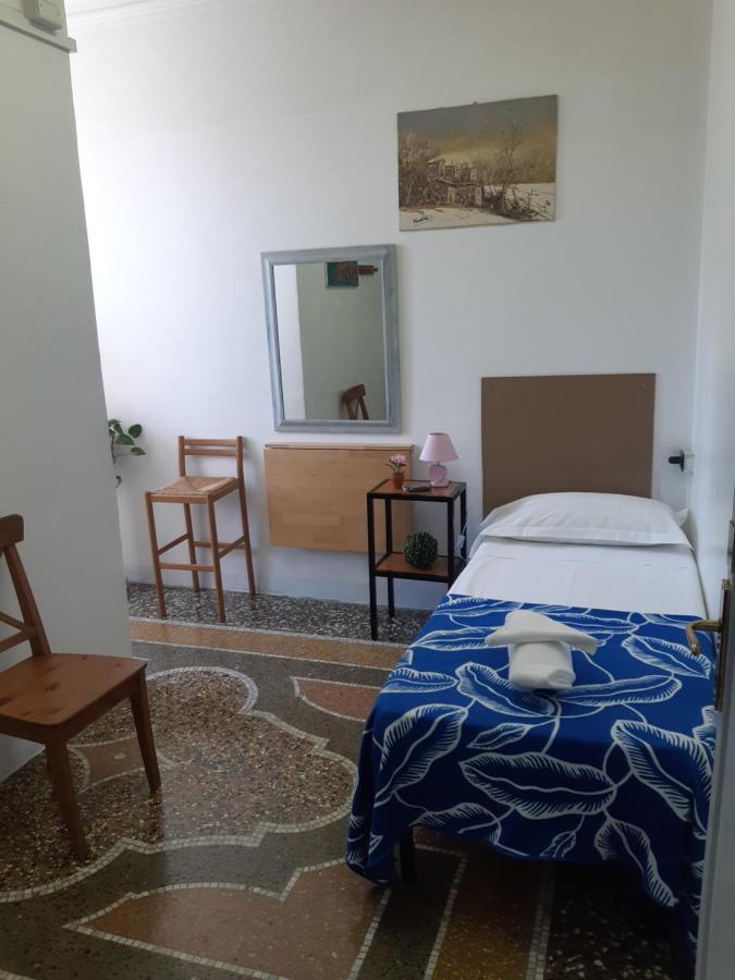 Guest House Elena Genua Zewnętrze zdjęcie
